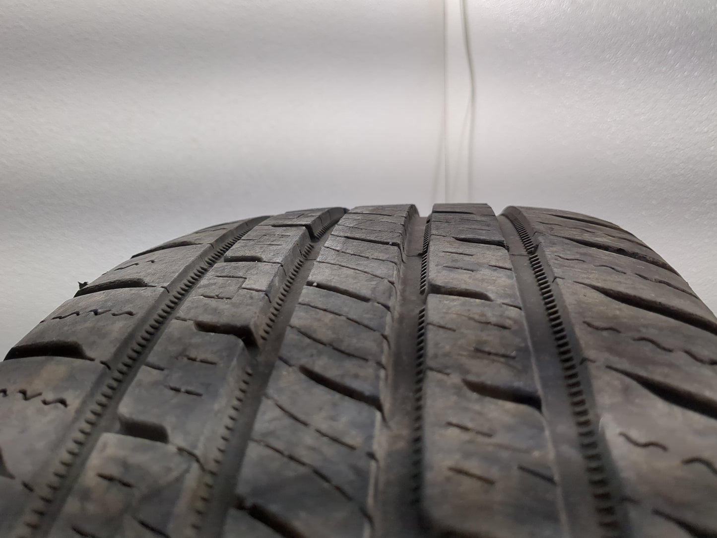 Used Tire 255/60R19 VERCELLI STRADA I 109H - Tread Depth 9.5/32 - Oemusedautoparts1.com
