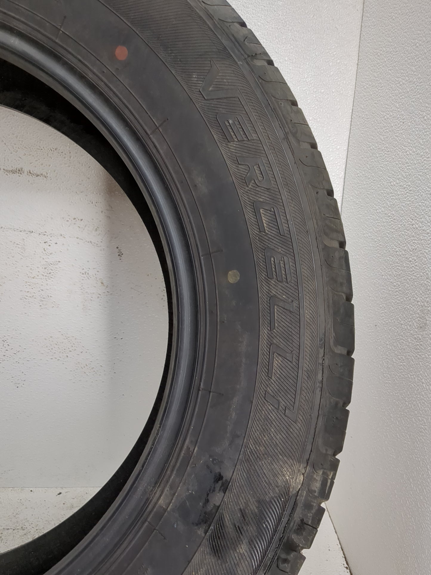 Used Tire 255/60R19 VERCELLI STRADA I 109H - Tread Depth 9.5/32 - Oemusedautoparts1.com