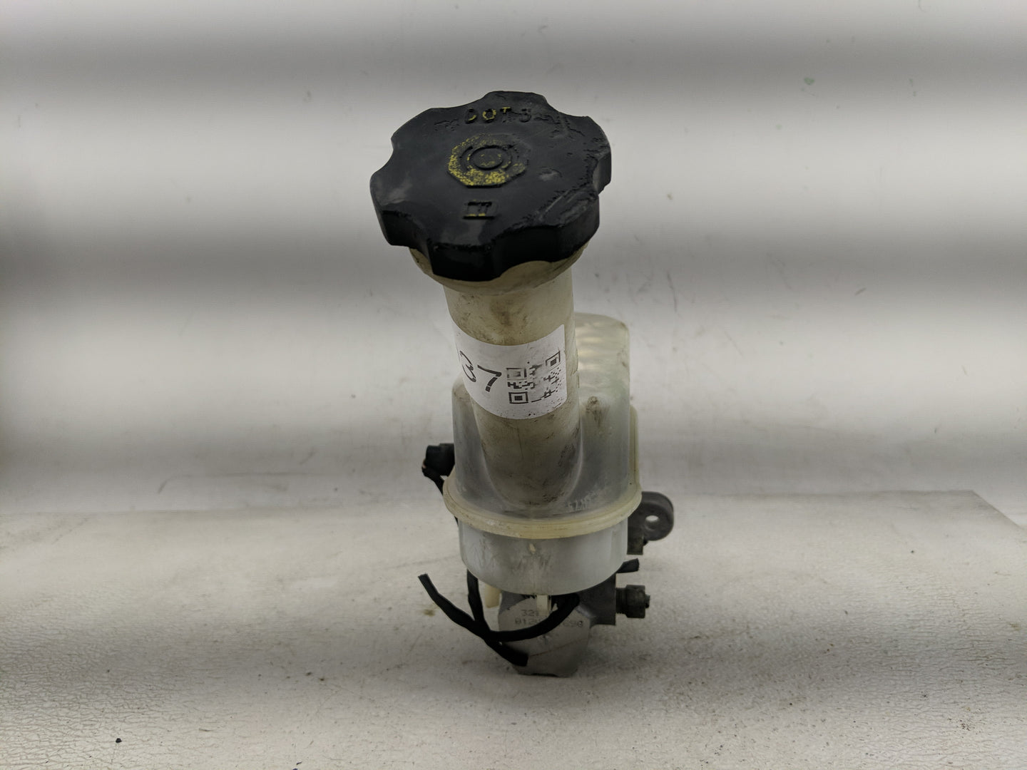 2009-2017 Buick Enclave Brake Master Cylinder 1290037 - Oemusedautoparts1.com