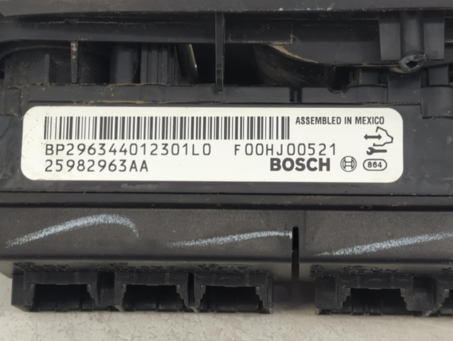 2010-2017 Buick Enclave Master Power Window Switch Replacement Driver Side Left P/N:25982963AA Fits OEM Used Auto Parts - Oe