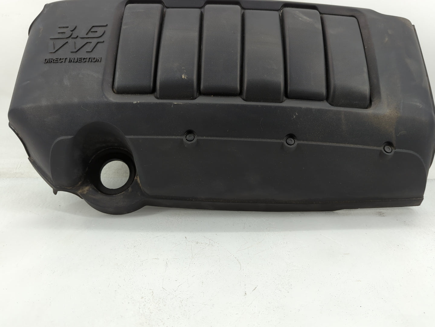 2010 Buick Enclave Engine Cover - Oemusedautoparts1.com