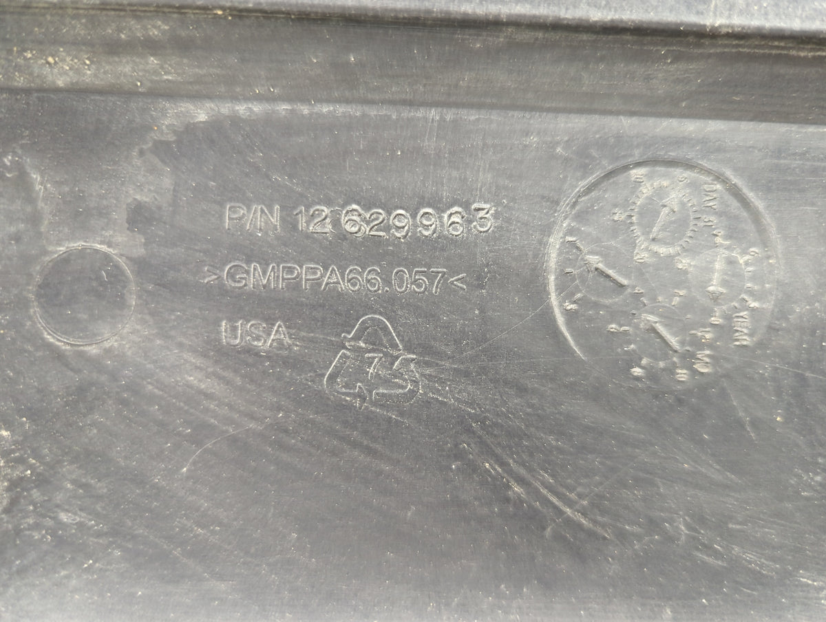 2010 Buick Enclave Engine Cover - Oemusedautoparts1.com
