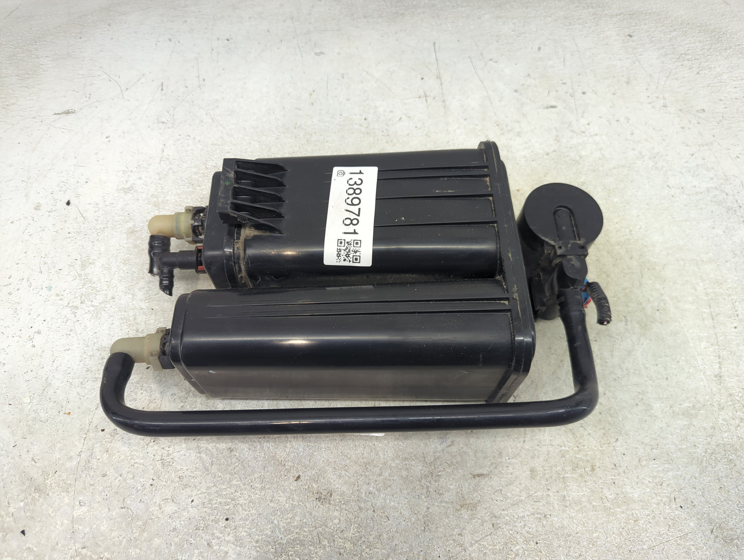 2010 Buick Enclave Fuel Vapor Charcoal Canister - Oemusedautoparts1.com