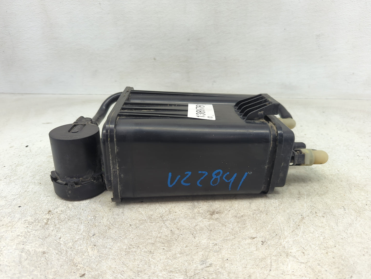 2010 Buick Enclave Fuel Vapor Charcoal Canister - Oemusedautoparts1.com