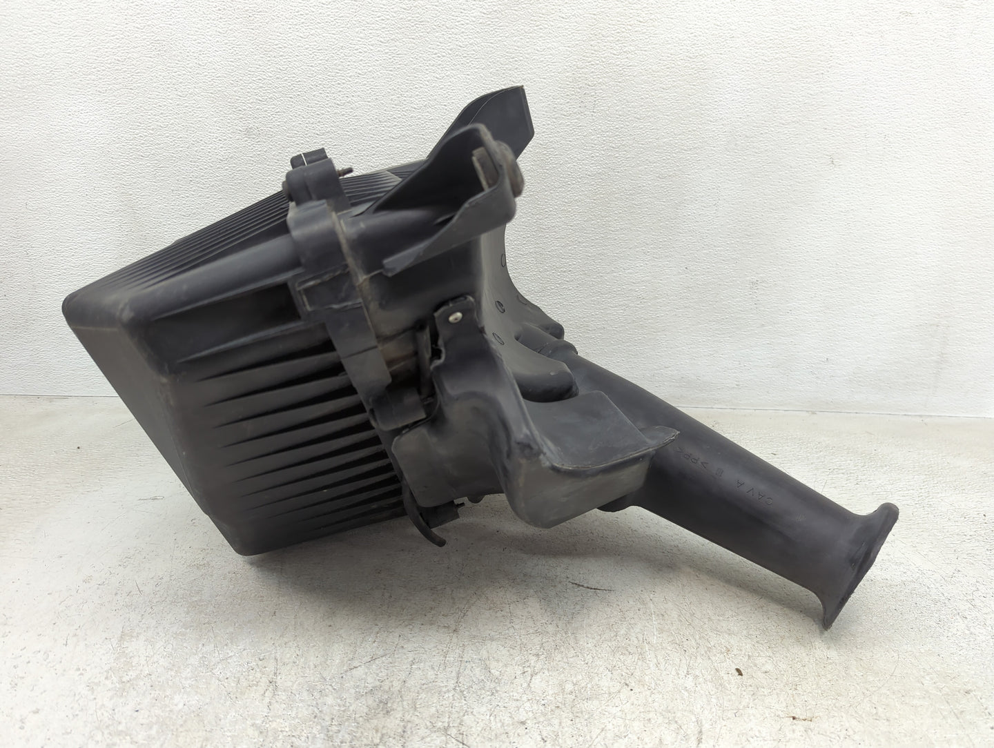 2009-2011 Buick Enclave Air Cleaner Intake-duct Hose Tube - Oemusedautoparts1.com