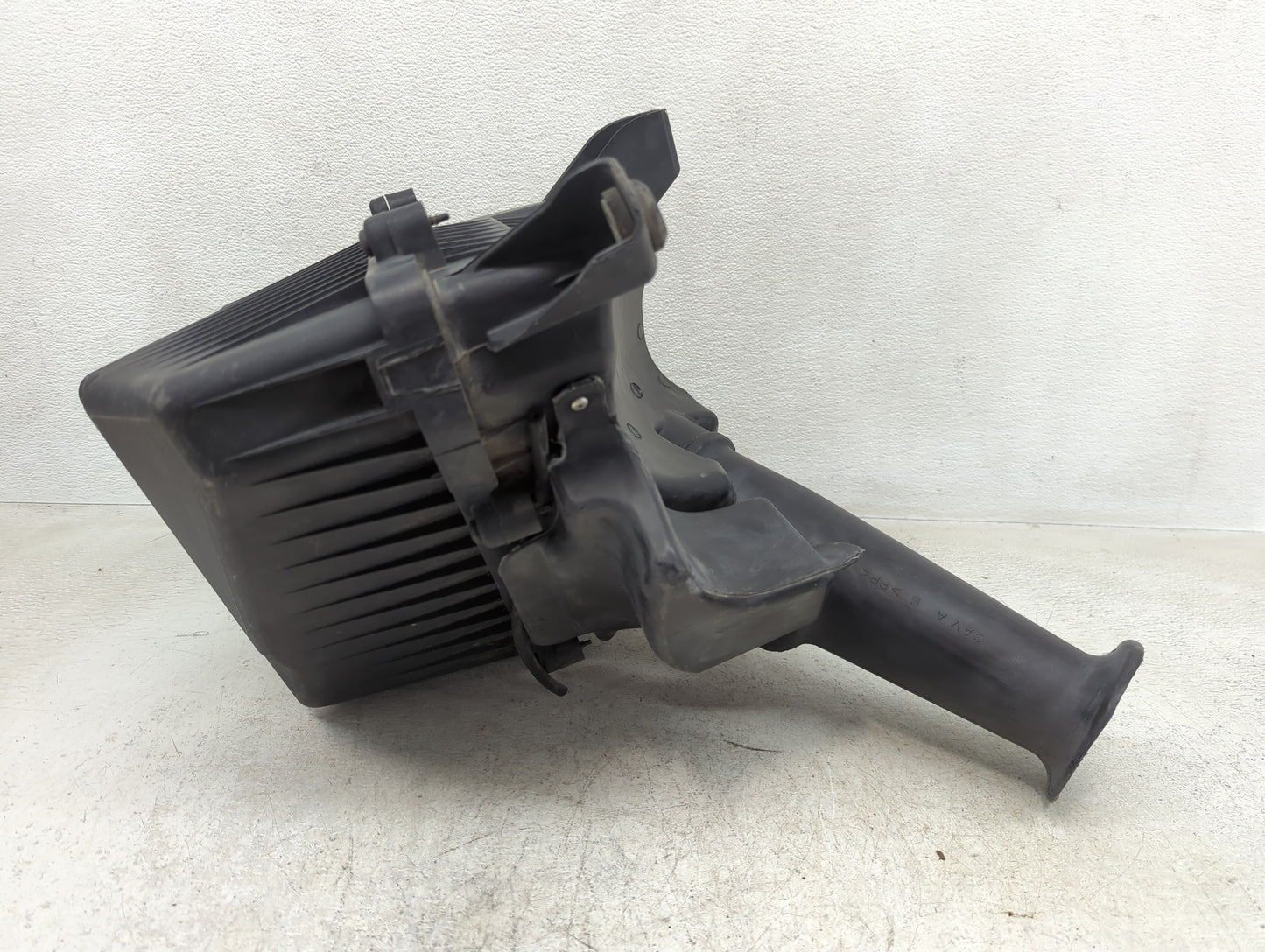 2009-2011 Buick Enclave Air Cleaner Intake-duct Hose Tube - Oemusedautoparts1.com