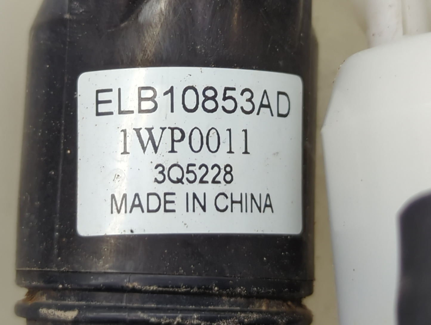 2010-2017 Buick Enclave Windshield Washer Fluid Reservoir Bottle Oem - Oemusedautoparts1.com