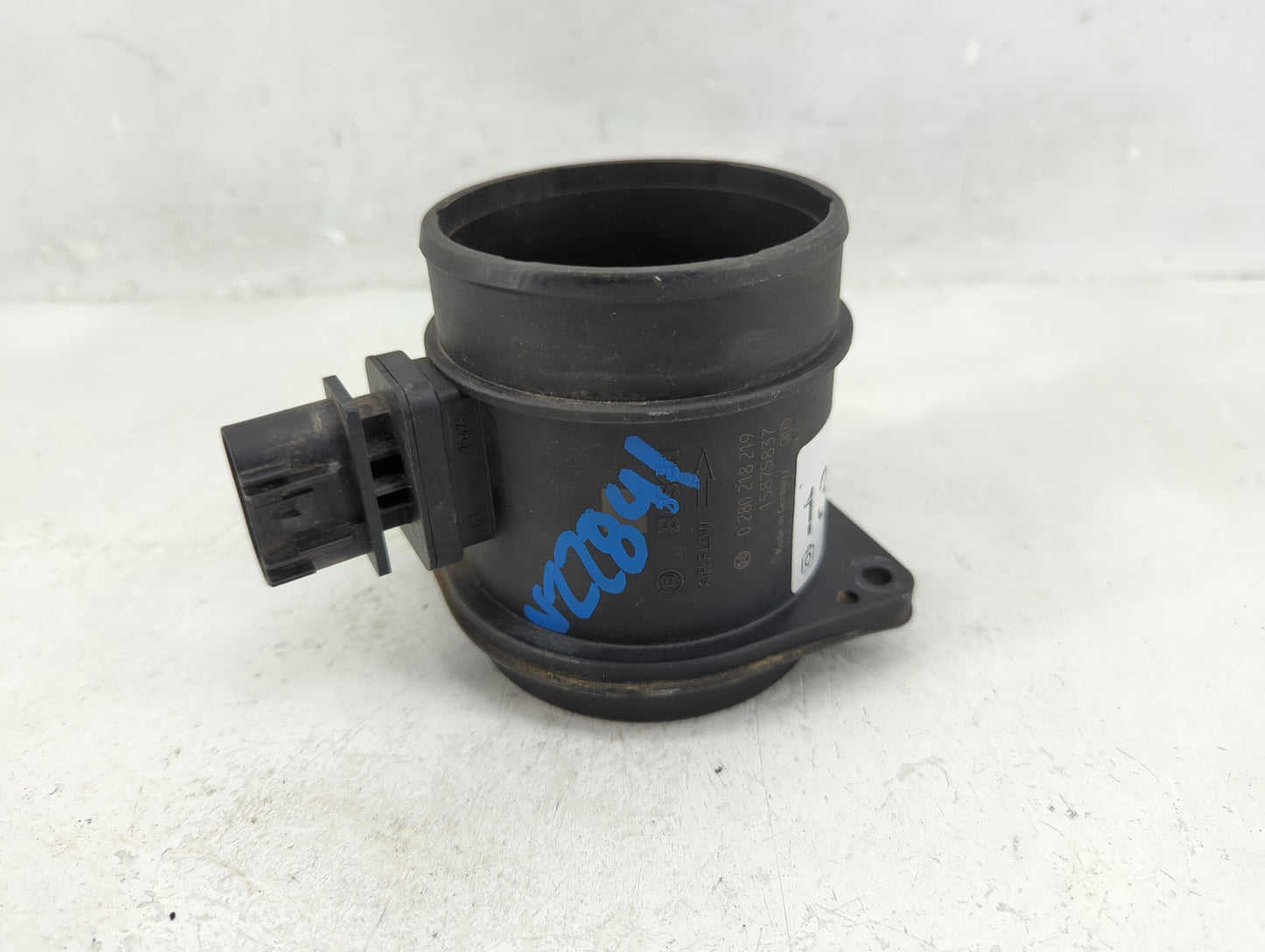 2010 Buick Enclave Air Cleaner Intake-duct Hose Tube - Oemusedautoparts1.com
