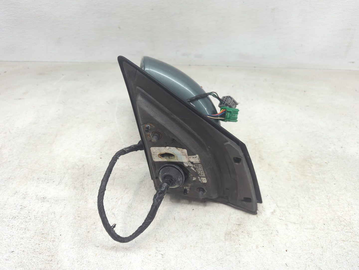 2008-2012 Buick Enclave Driver Side View Mirror - Left Door Mirror OEM Used - Oemusedautoparts1.com