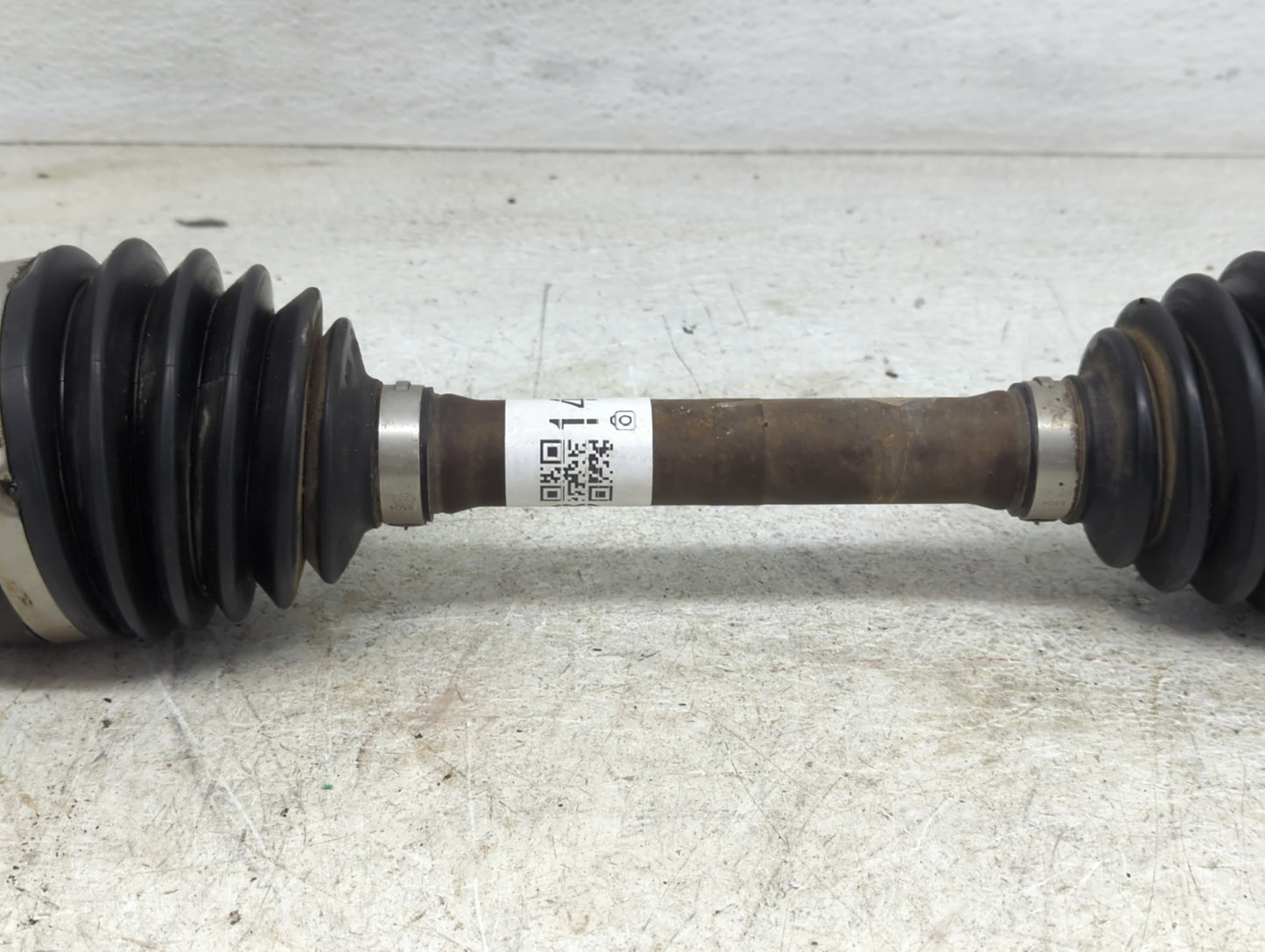 2008-2017 Buick Enclave Axle Shaft Front Passenger Cv C/v - Oemusedautoparts1.com