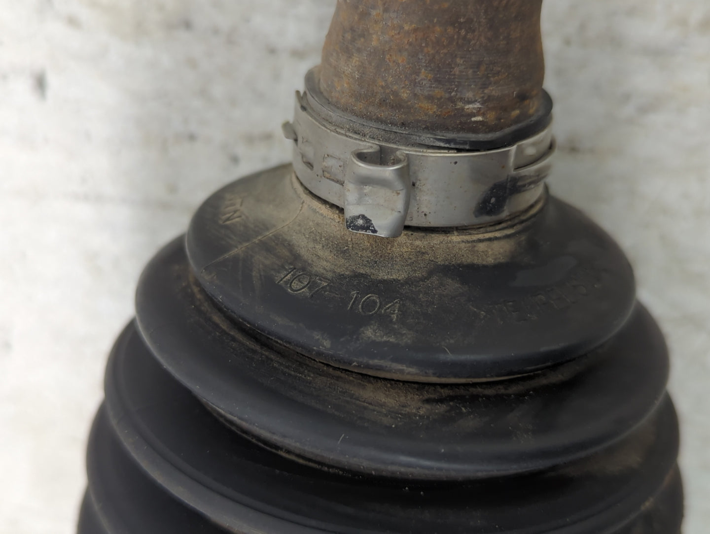 2008-2017 Buick Enclave Axle Shaft Front Driver Cv C/v - Oemusedautoparts1.com