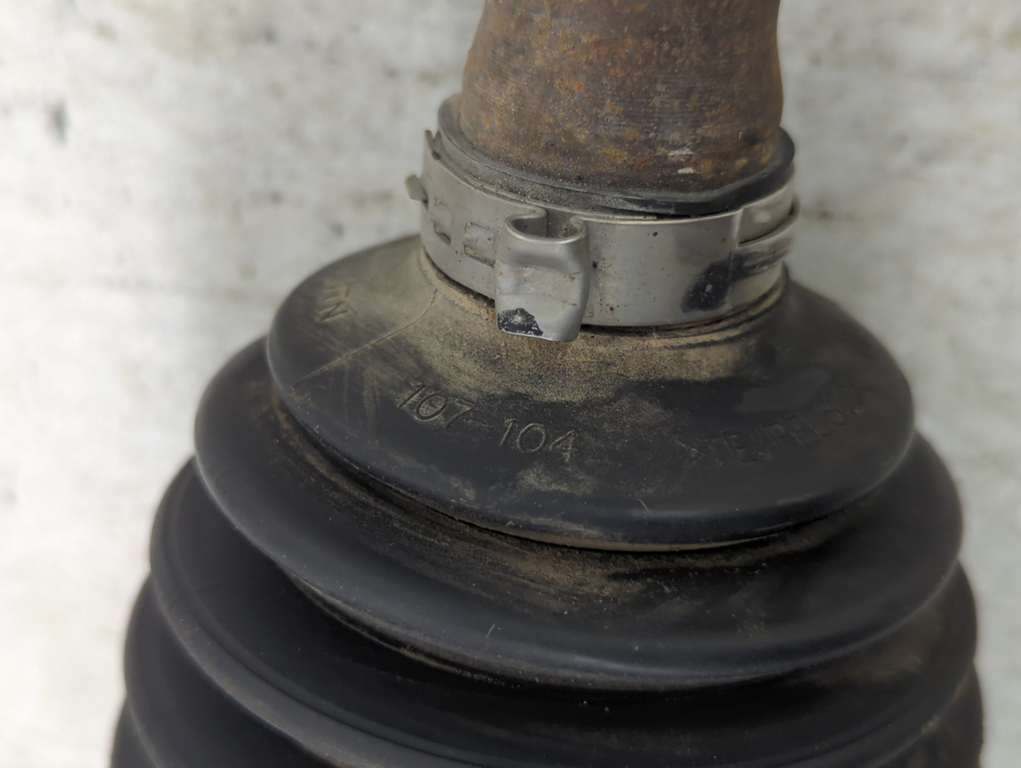 2008-2017 Buick Enclave Axle Shaft Front Driver Cv C/v - Oemusedautoparts1.com