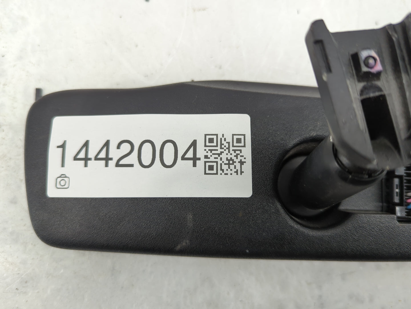 2009-2017 Buick Enclave Interior Rear View Mirror Replacement OEM P/N:25794381 Fits OEM Used Auto Parts - Oemusedautoparts1.