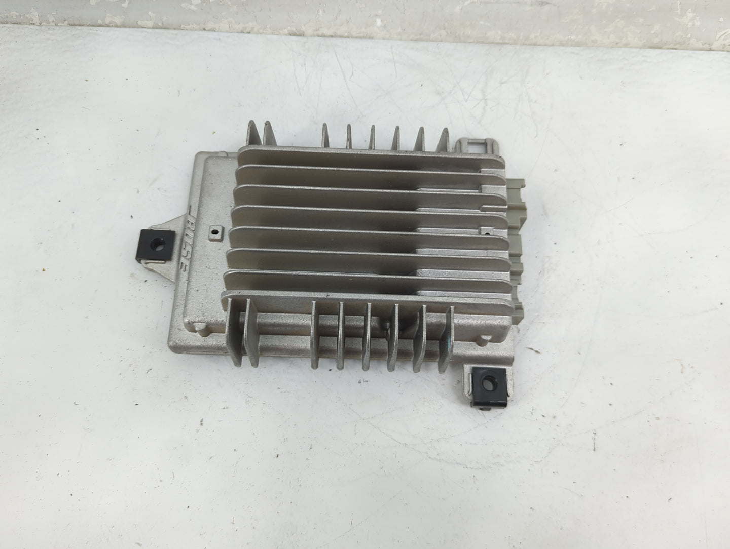 2010-2017 Buick Enclave Radio Speaker Amplifier 25994309|15297171 - Oemusedautoparts1.com