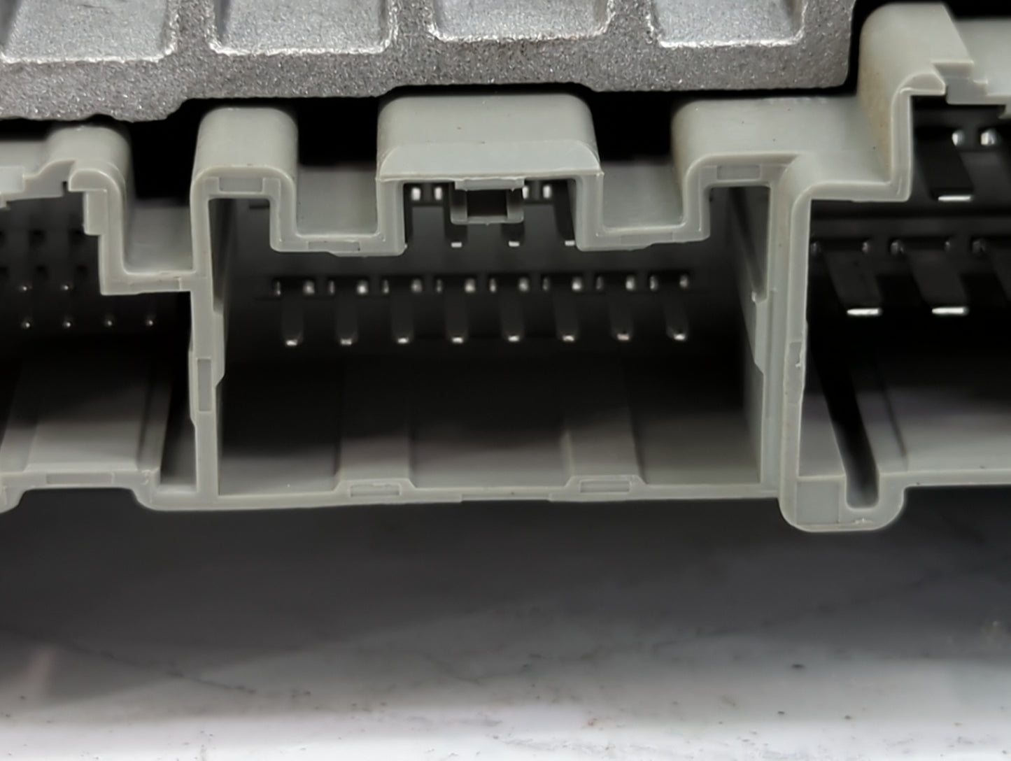 2010-2017 Buick Enclave Radio Speaker Amplifier 25994309|15297171 - Oemusedautoparts1.com