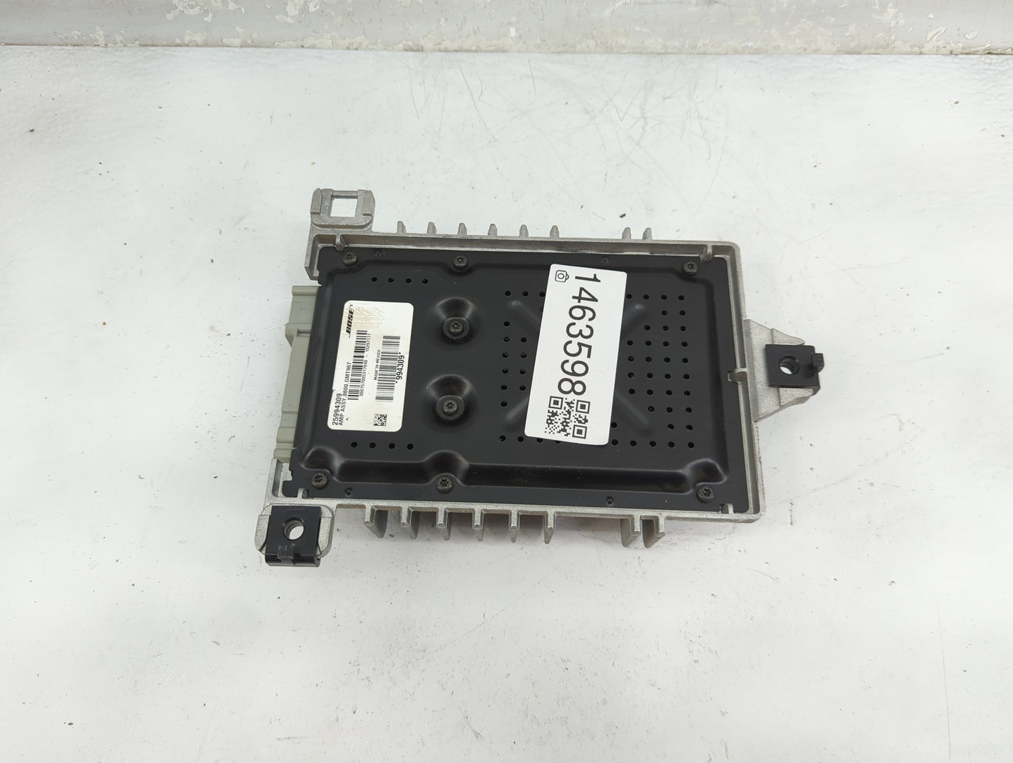 2010-2017 Buick Enclave Radio Speaker Amplifier 25994309|15297171 - Oemusedautoparts1.com