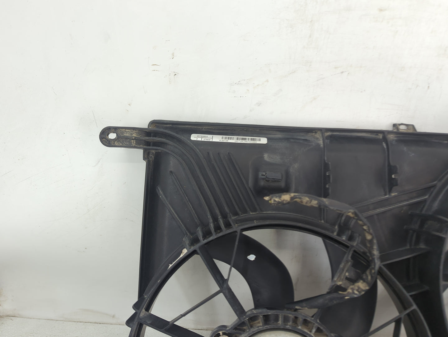 2008-2017 Buick Enclave Electric Radiator Cooling Fan Motor Assembly P/N:25784028 Fits OEM Used Auto Parts - Oemusedautopart