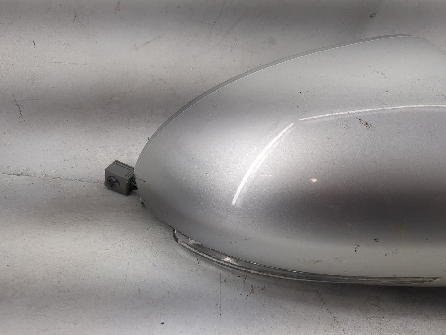 2008-2012 Buick Enclave Passenger Side View Mirror - Right Door Mirror OEM Used - Oemusedautoparts1.com