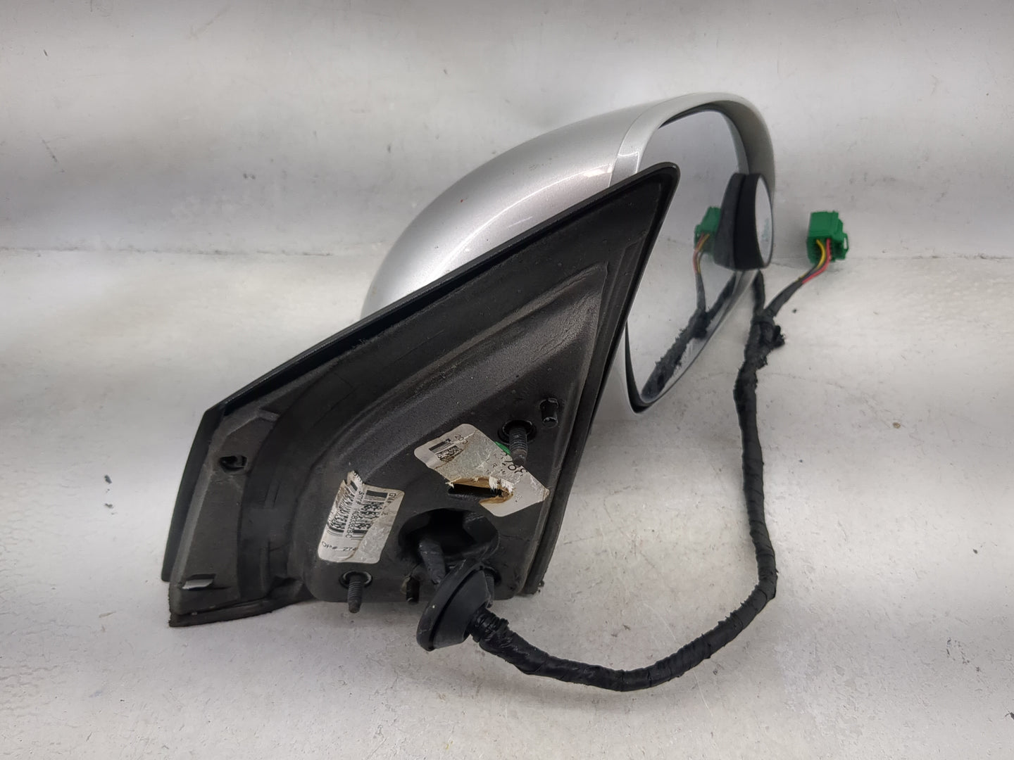 2008-2012 Buick Enclave Passenger Side View Mirror - Right Door Mirror OEM Used - Oemusedautoparts1.com