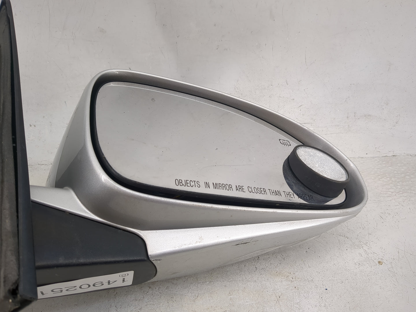 2008-2012 Buick Enclave Passenger Side View Mirror - Right Door Mirror OEM Used - Oemusedautoparts1.com