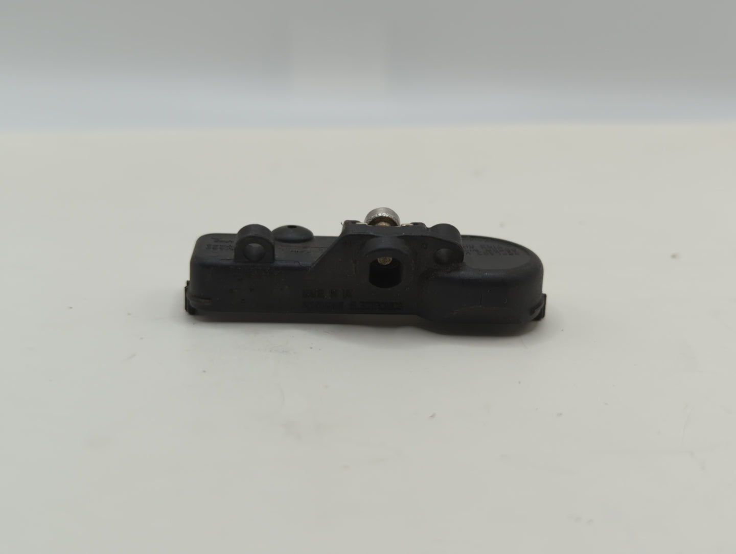 2010 Buick Enclave Tire Pressure Monitoring System Sensor Tpms - Oemusedautoparts1.com