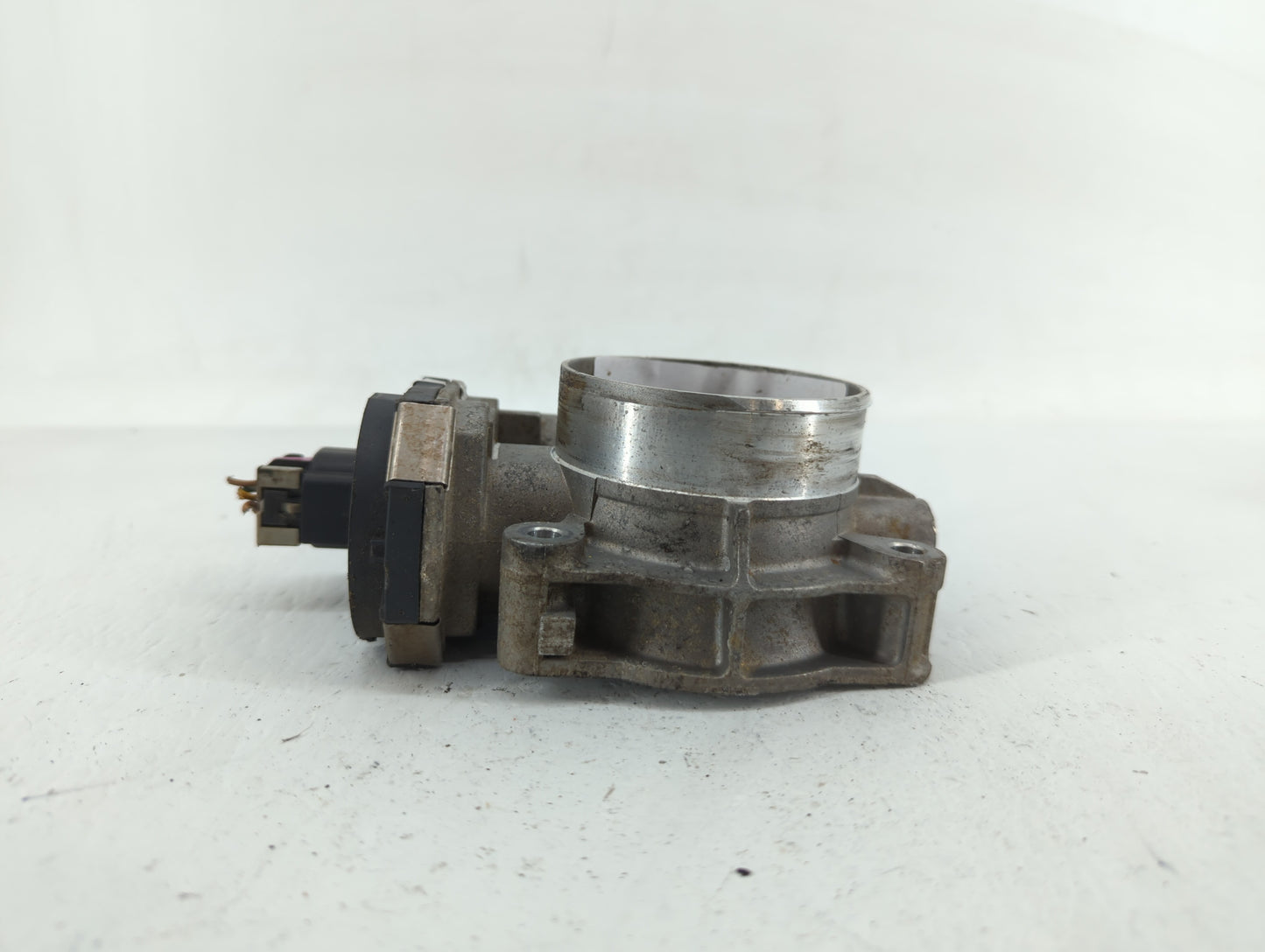 2008-2011 Buick Enclave Throttle Body P/N:591HB 995AA Fits Fits 2007 2008 2009 2010 2011 OEM Used Auto Parts - Oemusedautopa
