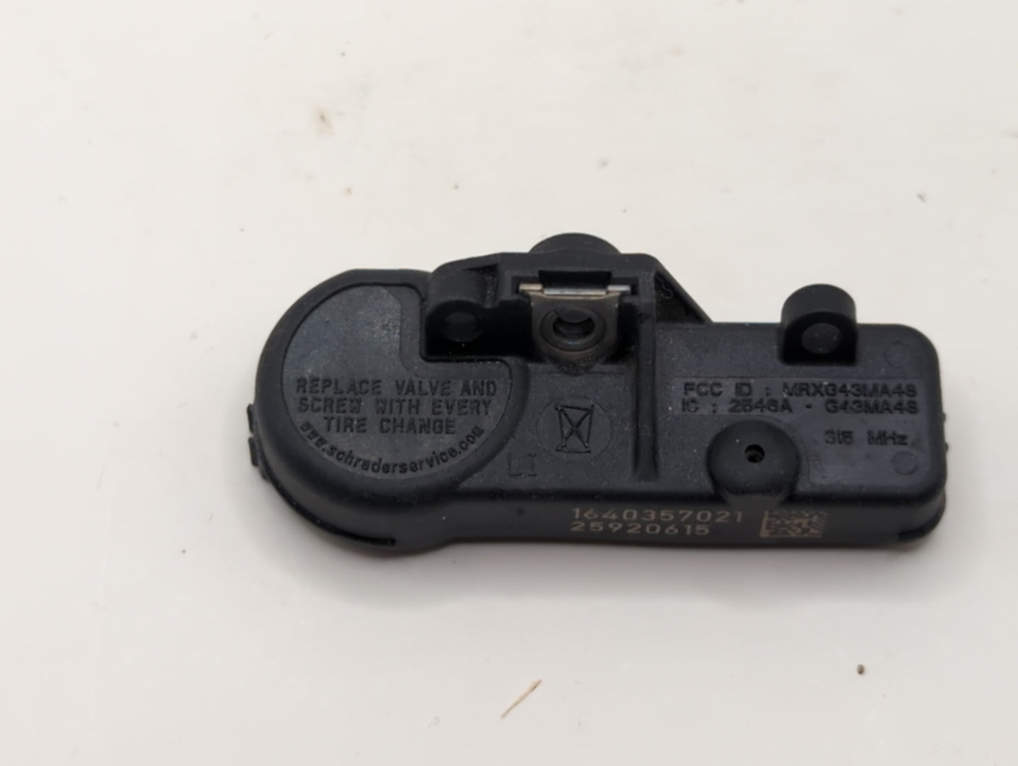 2010 Buick Enclave Tire Pressure Monitoring System Sensor Tpms - Oemusedautoparts1.com