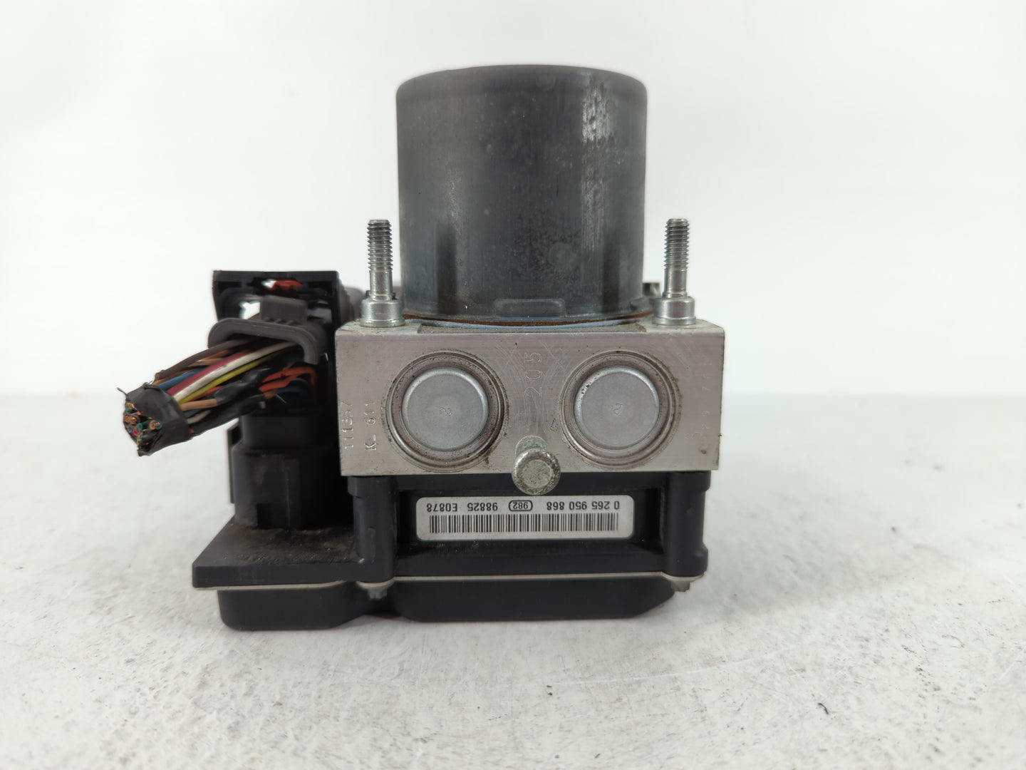 2009-2011 Buick Enclave ABS Pump Control Module Replacement P/N:5 657 L8 290709 Fits Fits 2008 2009 2010 2011 OEM Used Auto 