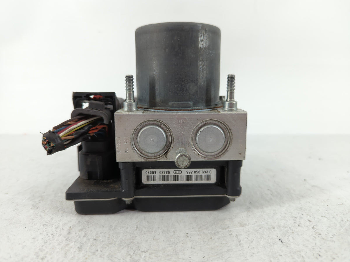 2009-2011 Buick Enclave Anti-Lock Brake ABS Pump Module Actuator OEM P/N:5 657 L8 290709 Fits Fits 2008 2009 2010 2011 OEM U
