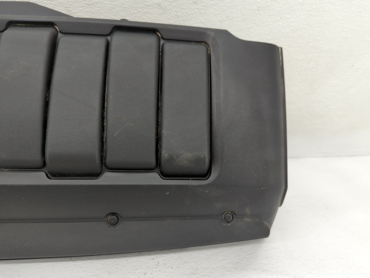 2010 Buick Enclave Engine Cover - Oemusedautoparts1.com