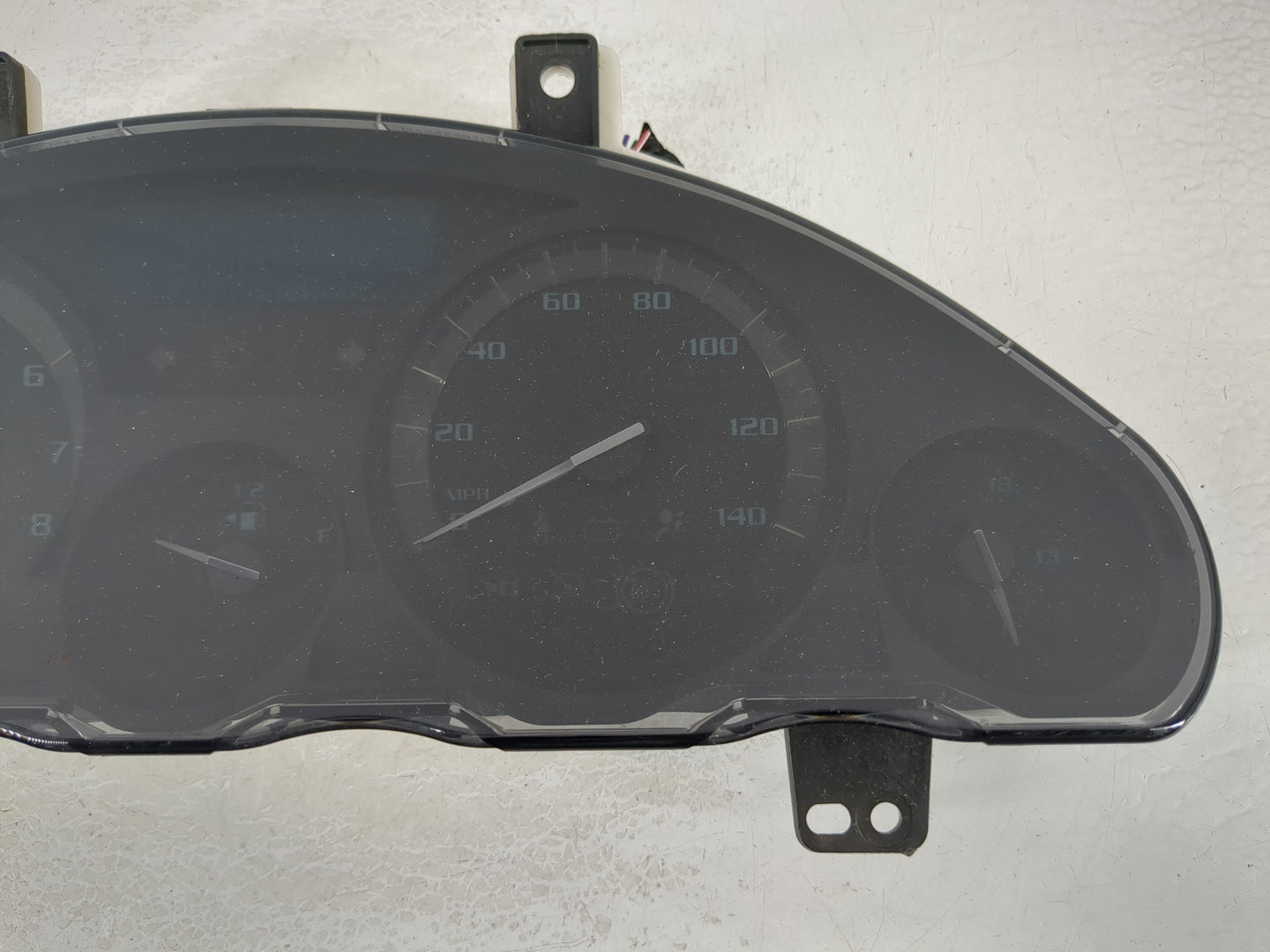 2008-2012 Buick Enclave Instrument Cluster Speedometer Gauges Fits Fits 2008 2009 2010 2011 2012 OEM Used Auto Parts - Oemus