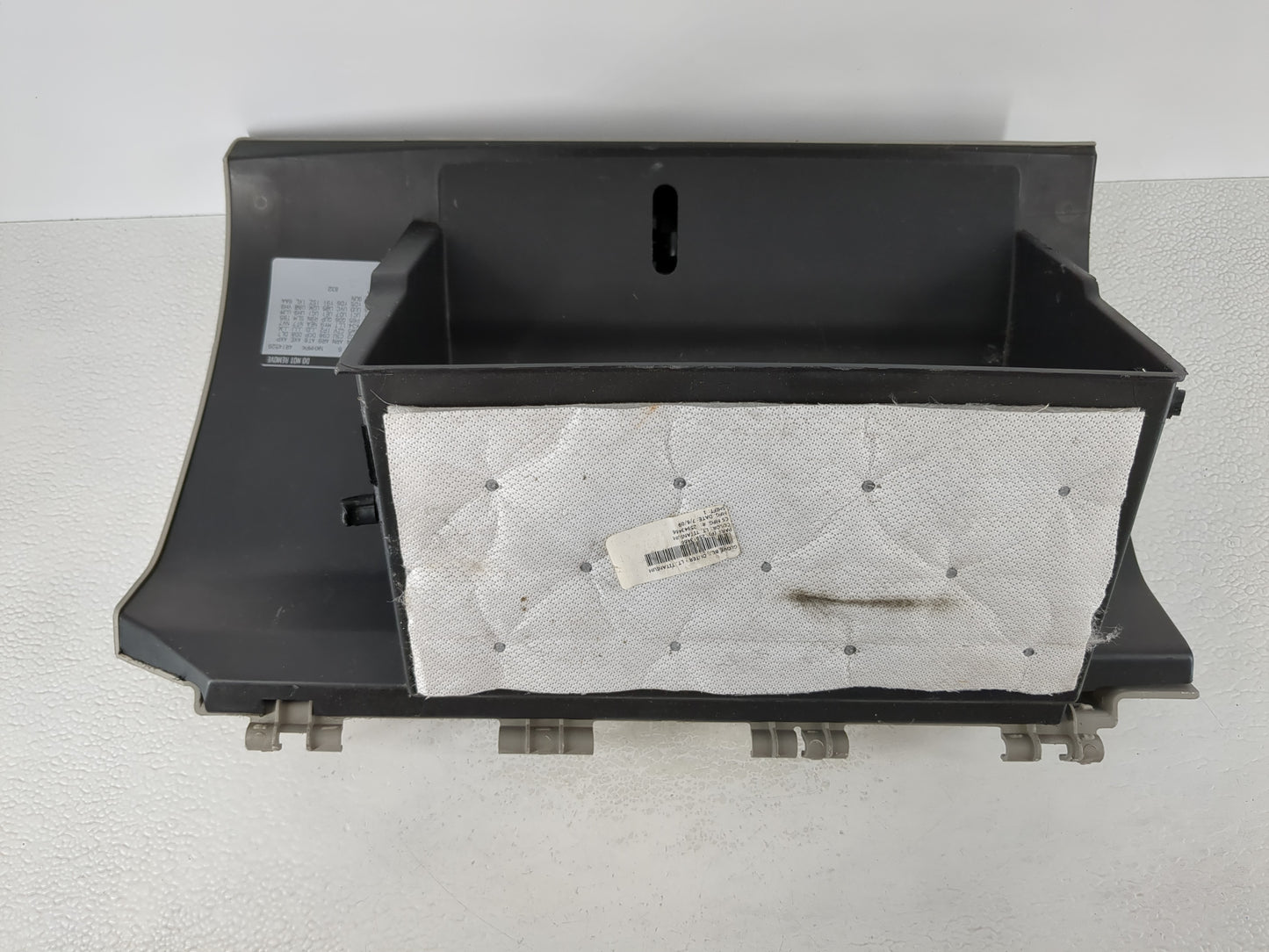 2010 Buick Enclave Passenger Glove Box Door Storage Compartment - Oemusedautoparts1.com