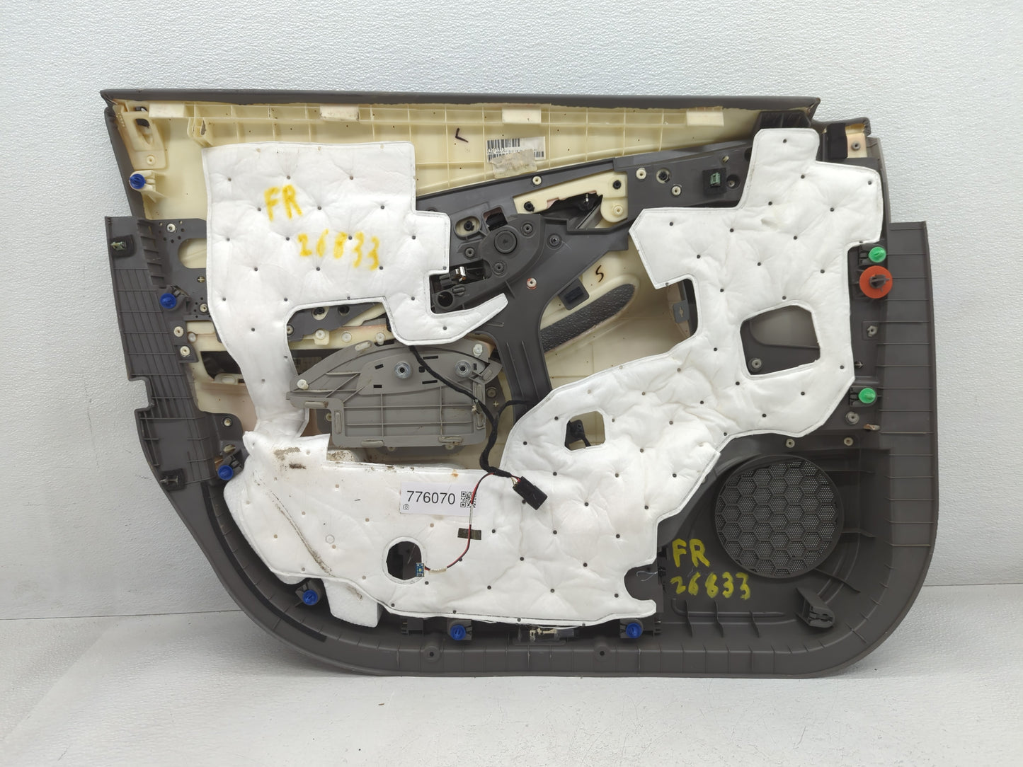2010 Buick Lacross Front Right Passenger Interior Door Panel Trim - Oemusedautoparts1.com