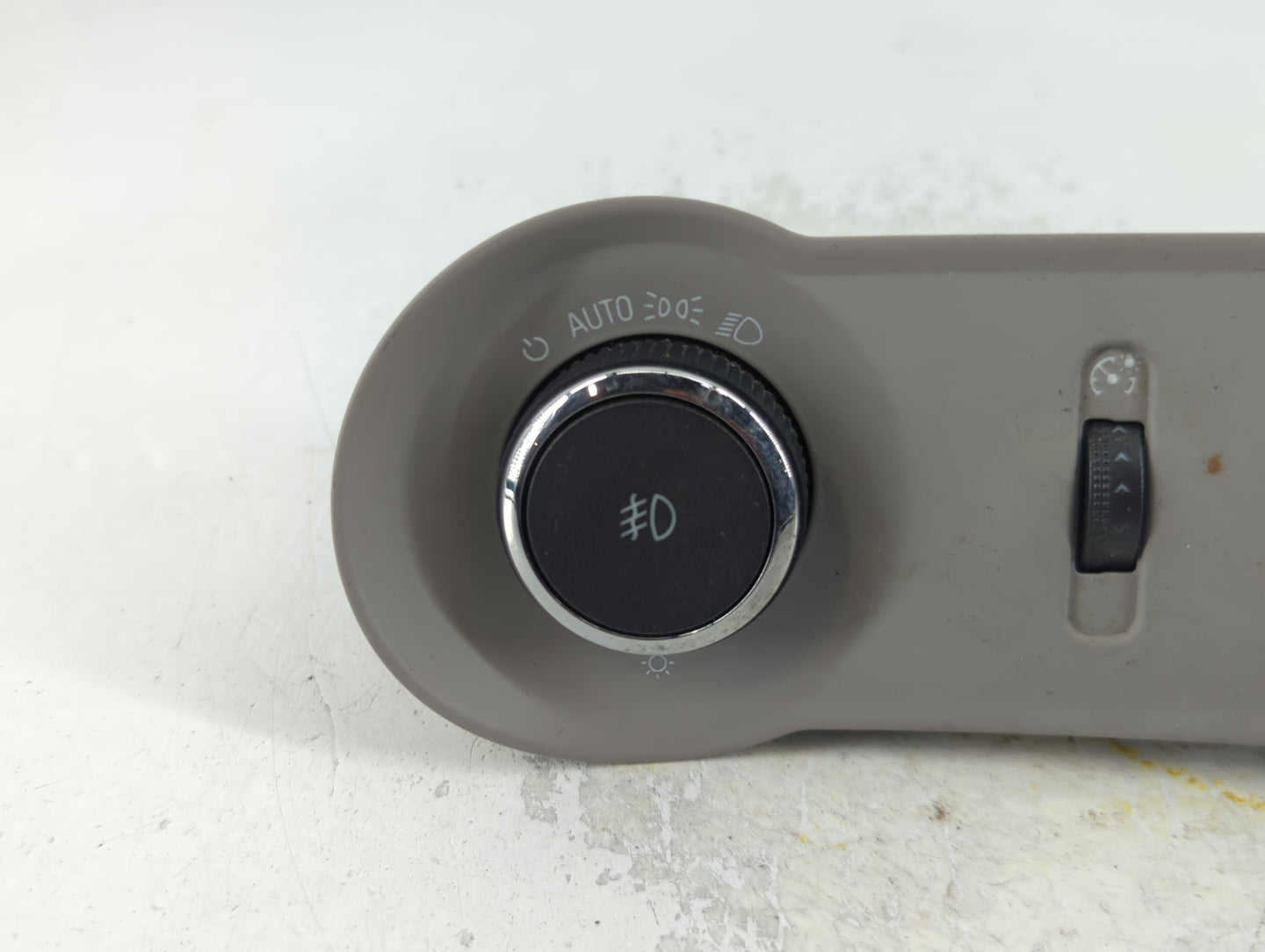 2010 Buick Lacross Headlight Lamp Control Switch - Oemusedautoparts1.com