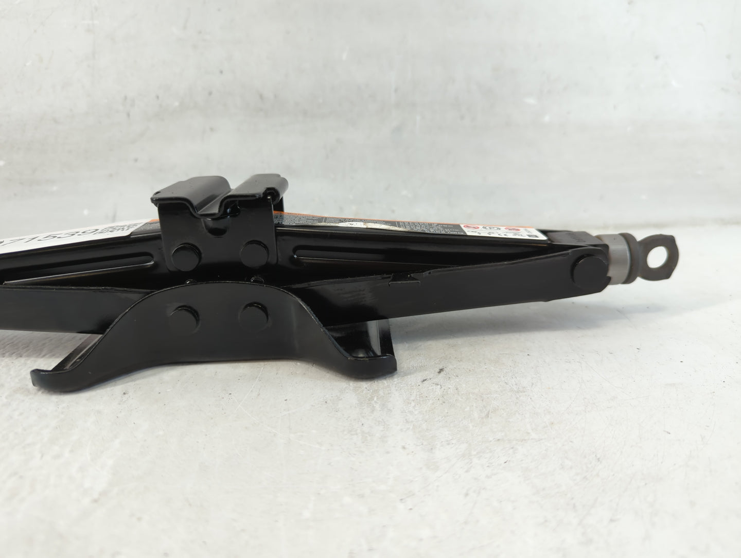 2010 Buick Lacrosse Spare Scissor Car Jack 1071539 - Oemusedautoparts1.com