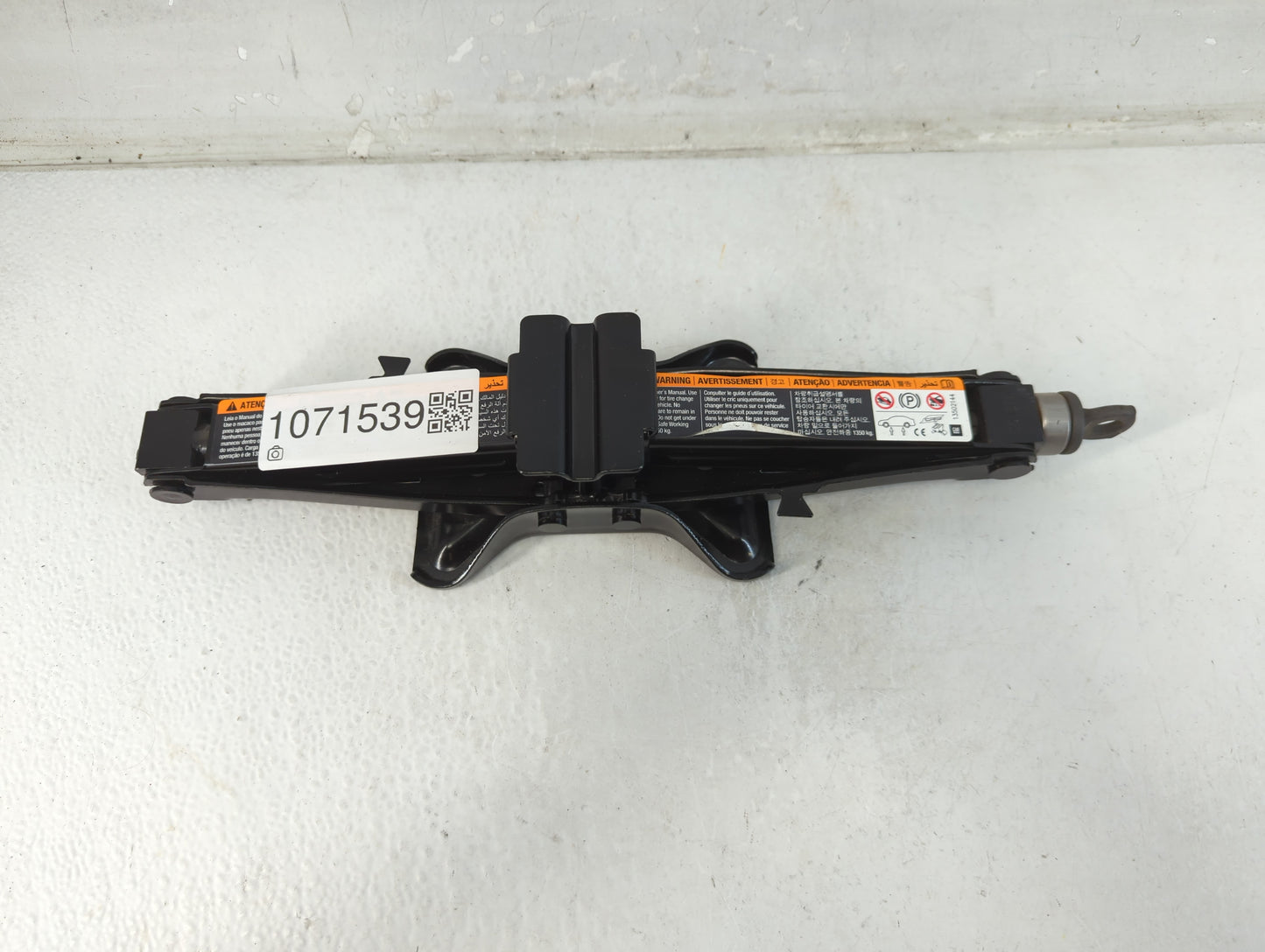 2010 Buick Lacrosse Spare Scissor Car Jack 1071539 - Oemusedautoparts1.com