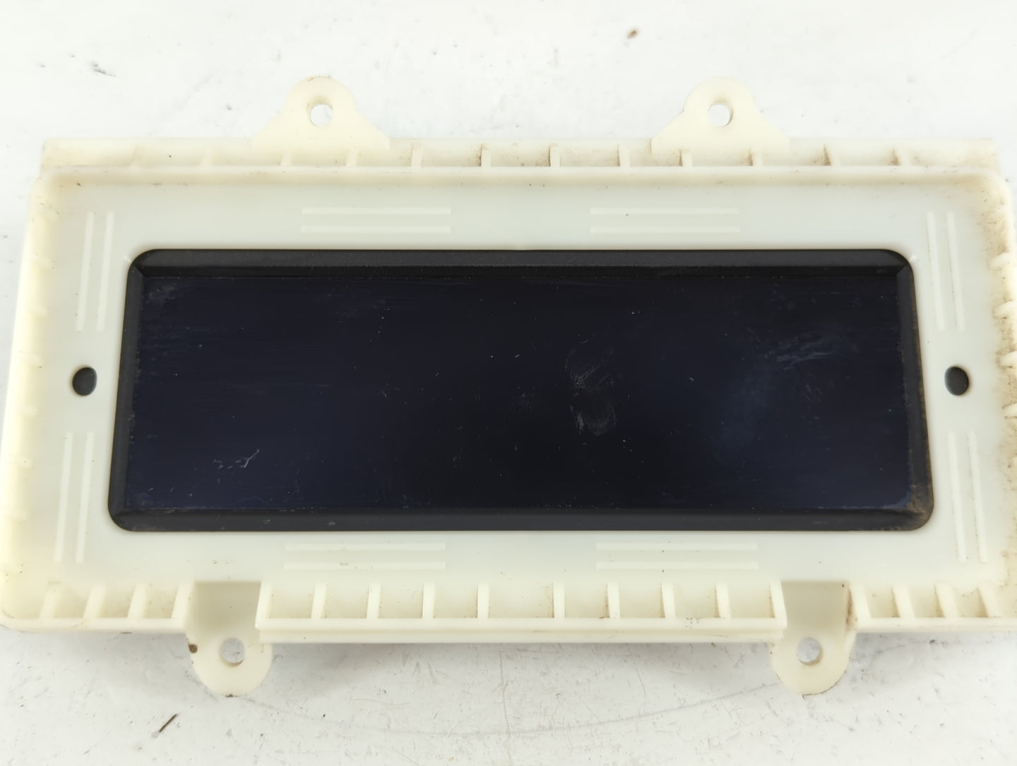 2010-2012 Buick Lacrosse Information Display Screen - Oemusedautoparts1.com