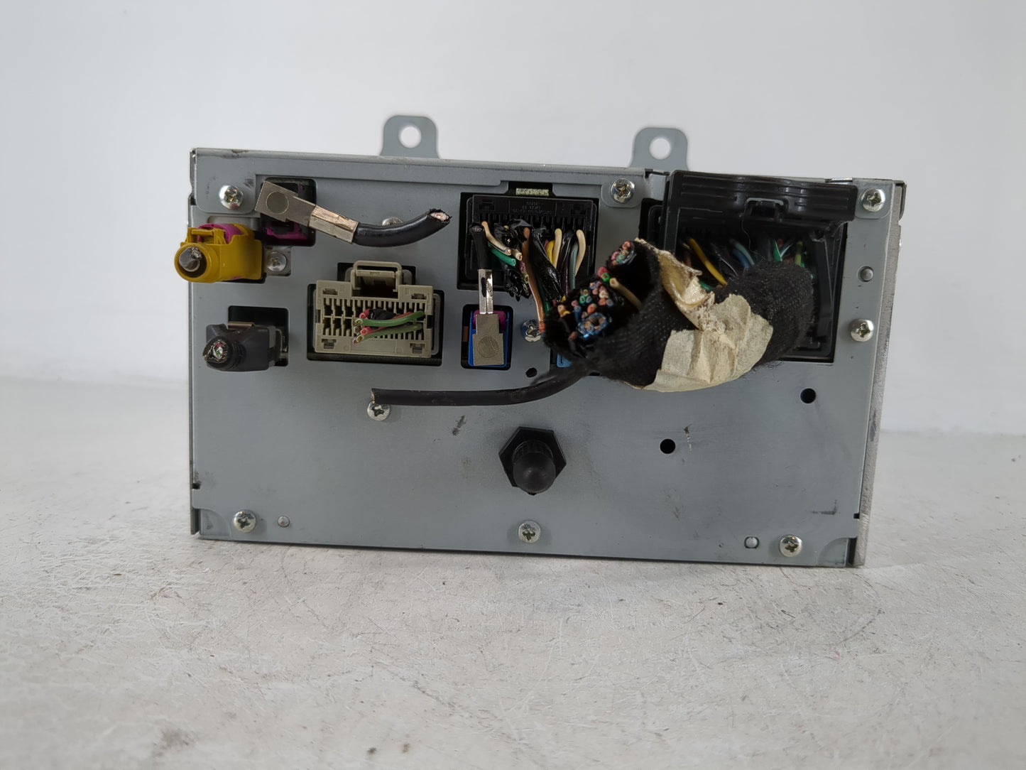 2010-2011 Buick Lacrosse Radio AM FM Cd Player Receiver Replacement P/N:20888798 Fits Fits 2010 2011 OEM Used Auto Parts - O