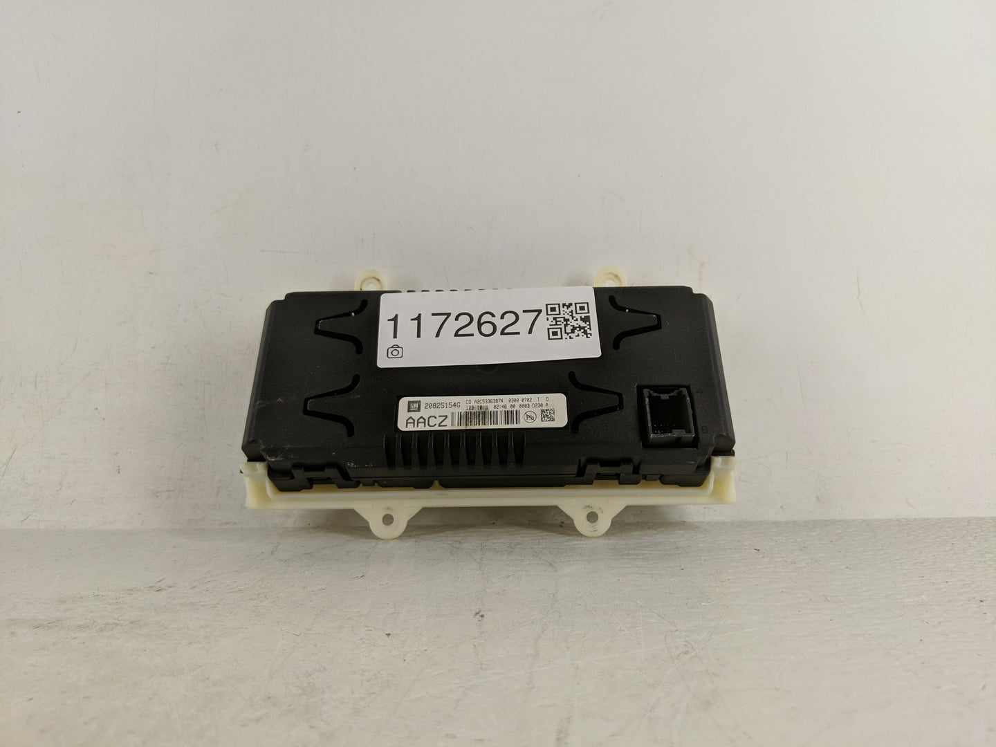 2010-2012 Buick Lacrosse Information Display Screen - Oemusedautoparts1.com
