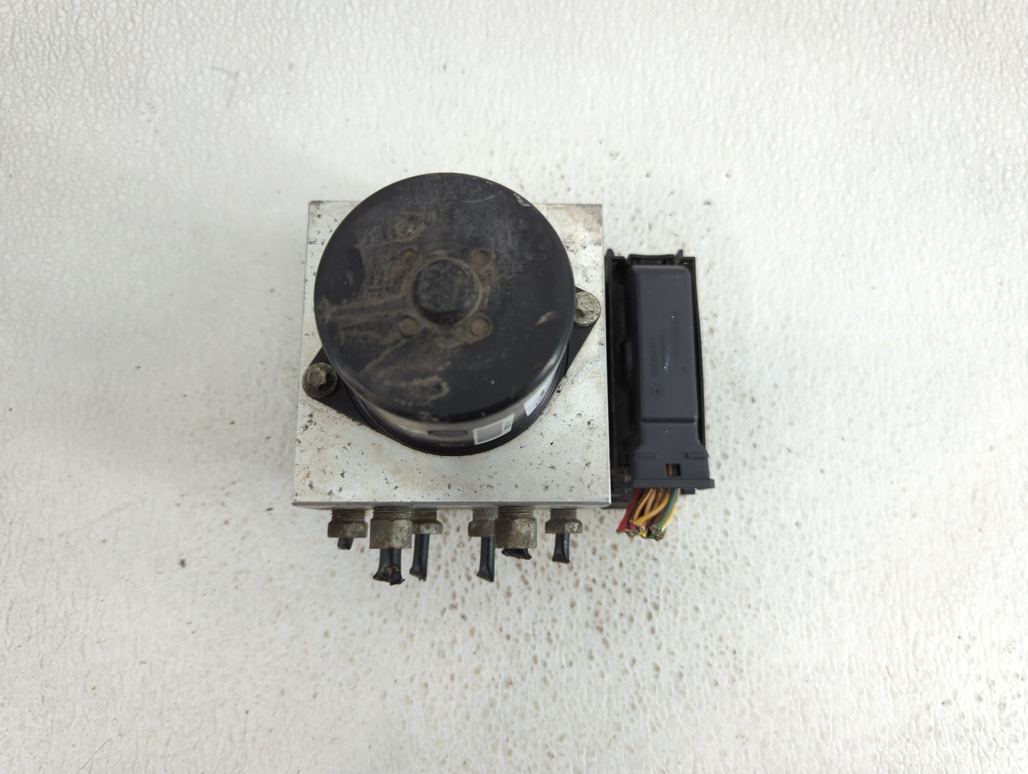 2010 Buick Lacrosse ABS Pump Control Module Replacement P/N:13328651 Fits OEM Used Auto Parts - Oemusedautoparts1.com