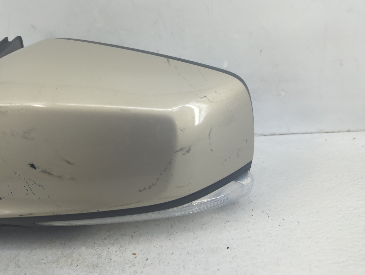 2010-2012 Buick Lacrosse Driver Side View Mirror - Left Door Mirror OEM Used - Oemusedautoparts1.com