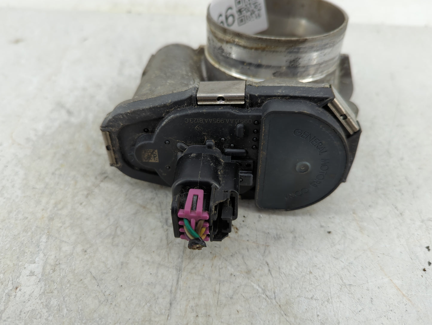 2010-2011 Buick Lacrosse Throttle Body Fits Fits 2007 2008 2009 2010 2011 OEM Used Auto Parts - Oemusedautoparts1.com