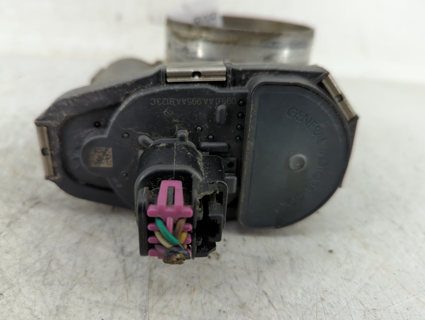 2010-2011 Buick Lacrosse Throttle Body Fits Fits 2007 2008 2009 2010 2011 OEM Used Auto Parts - Oemusedautoparts1.com
