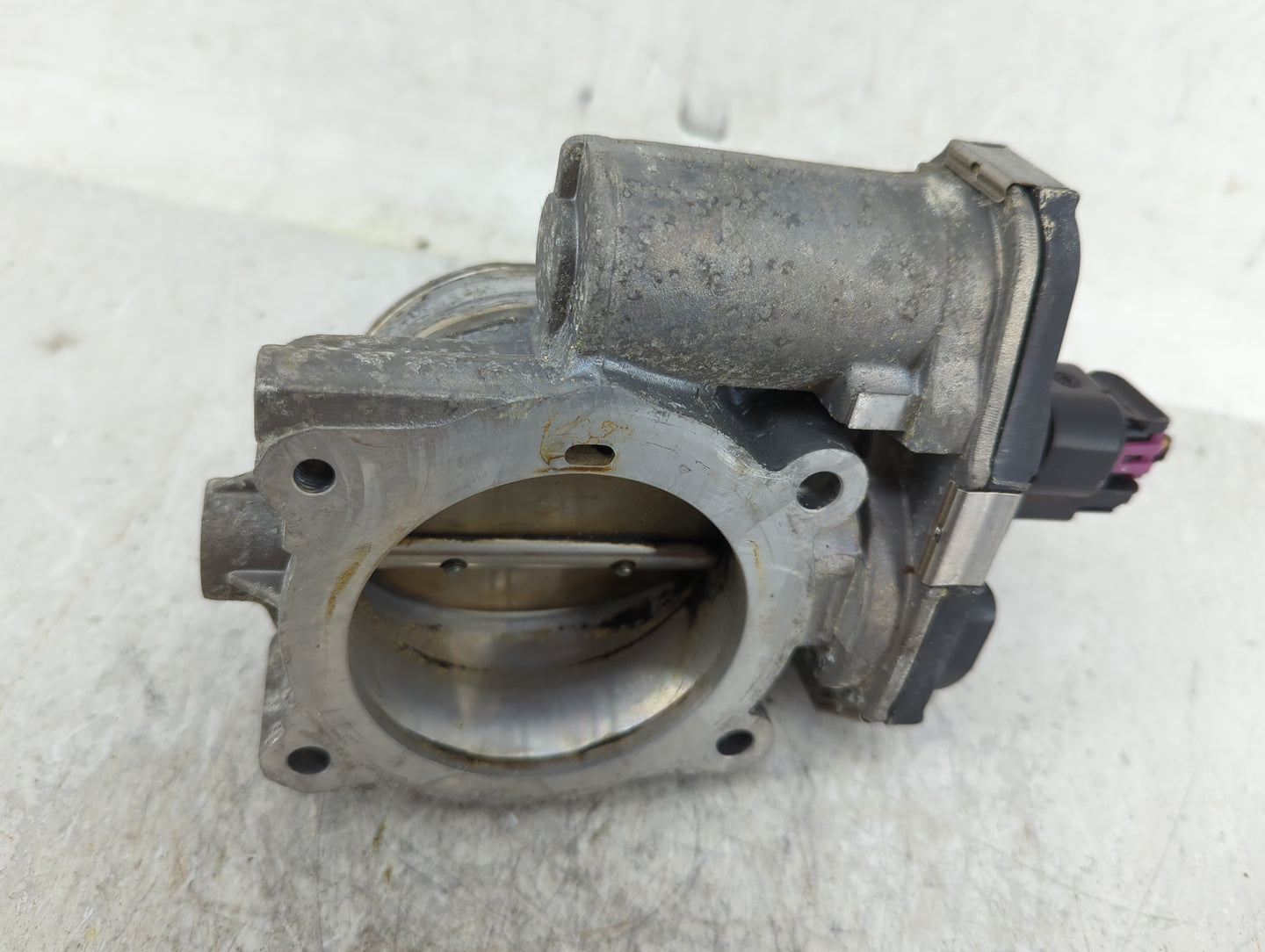 2010-2011 Buick Lacrosse Throttle Body Fits Fits 2007 2008 2009 2010 2011 OEM Used Auto Parts - Oemusedautoparts1.com