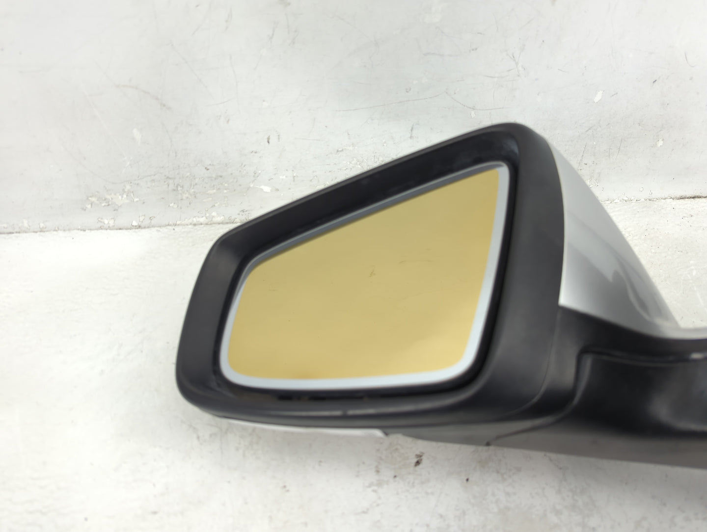 2010-2012 Buick Lacrosse Driver Side View Mirror - Left Door Mirror OEM Used - Oemusedautoparts1.com