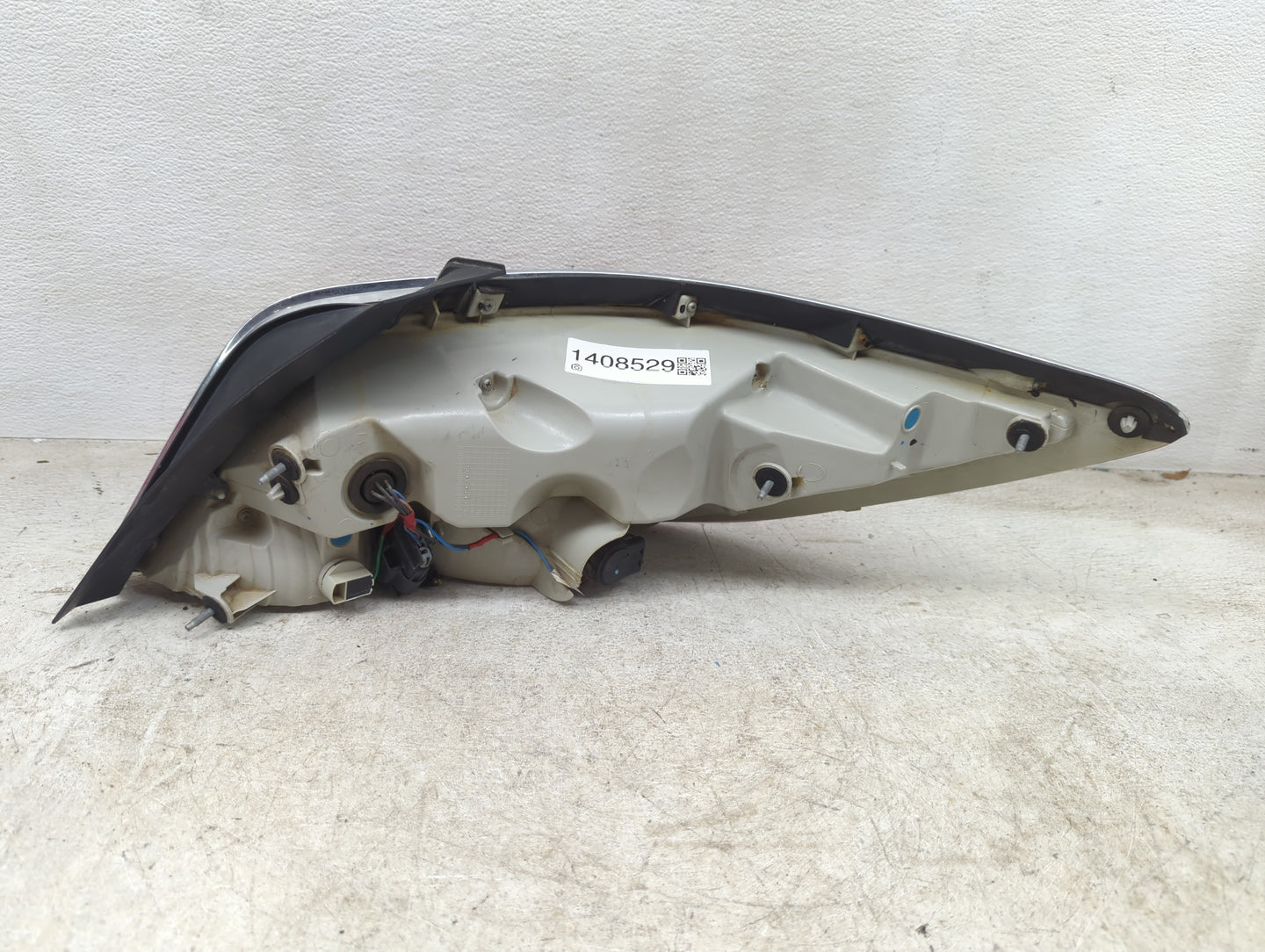 2010-2013 Buick Lacrosse Tail Light Assembly Driver Left OEM P/N:20856167 Fits Fits 2010 2011 2012 2013 OEM Used Auto Parts 