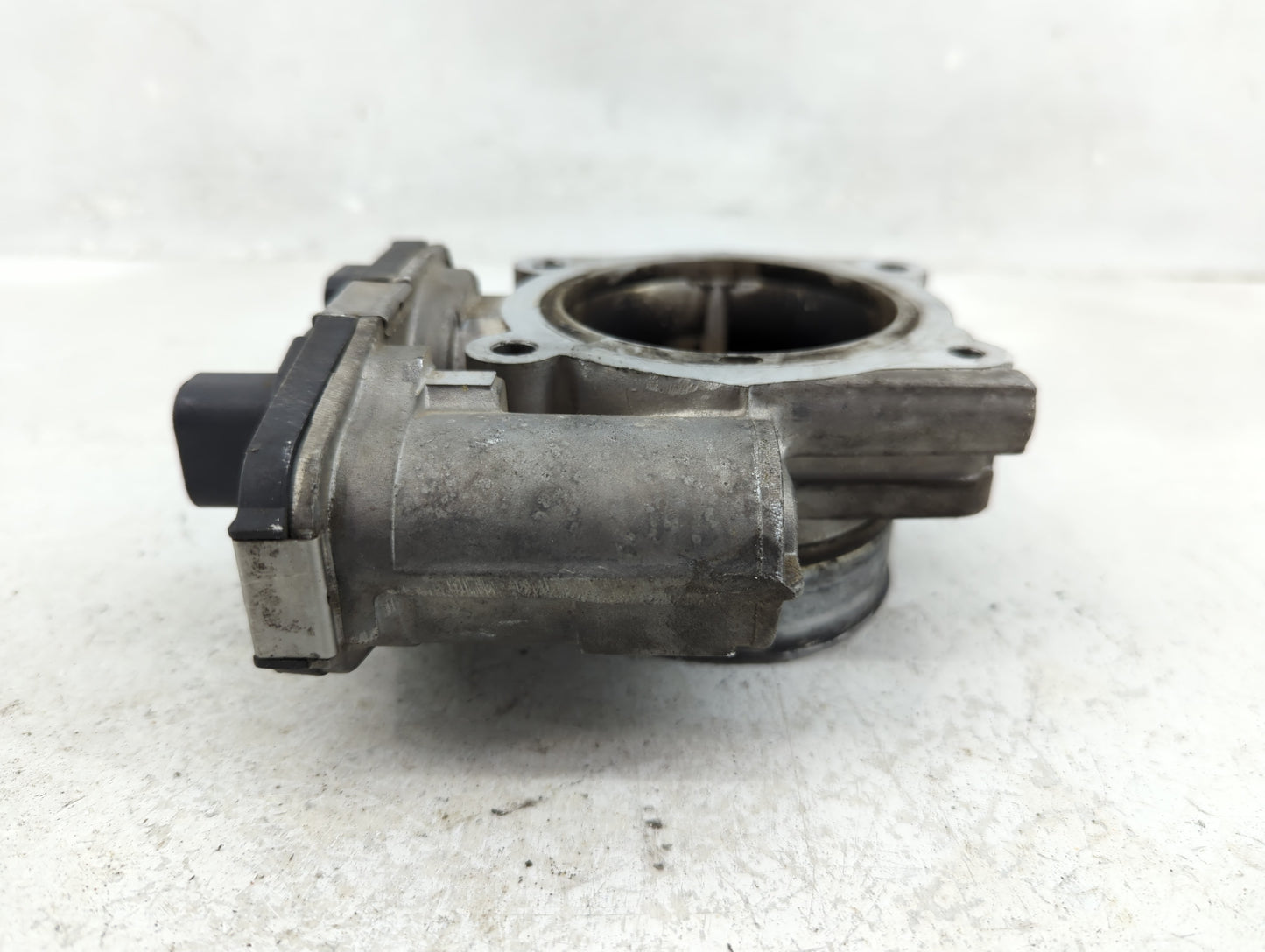 2010-2011 Buick Lacrosse Throttle Body Fits Fits 2007 2008 2009 2010 2011 OEM Used Auto Parts - Oemusedautoparts1.com