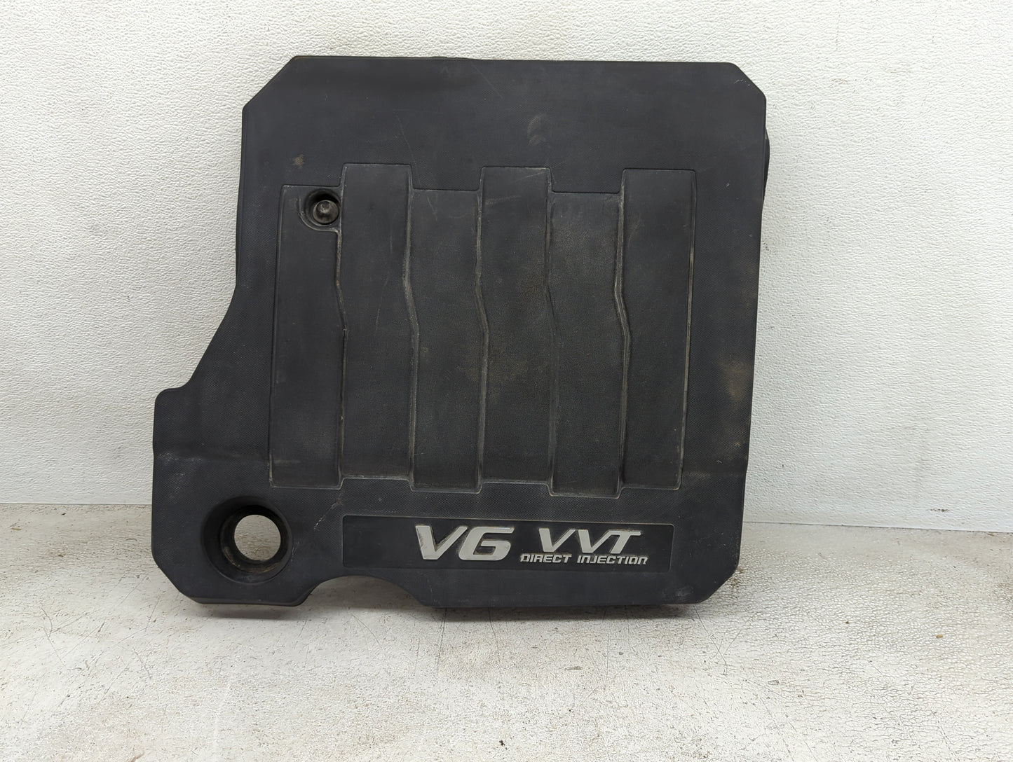 2010 Buick Lacrosse Engine Cover - Oemusedautoparts1.com
