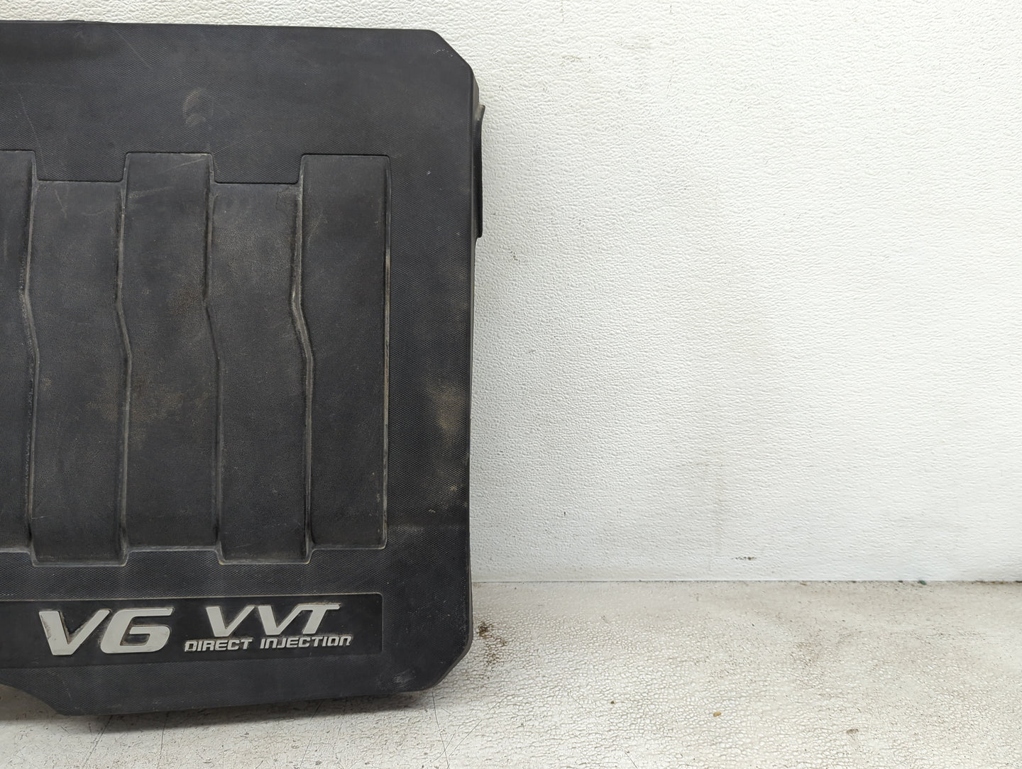2010 Buick Lacrosse Engine Cover - Oemusedautoparts1.com