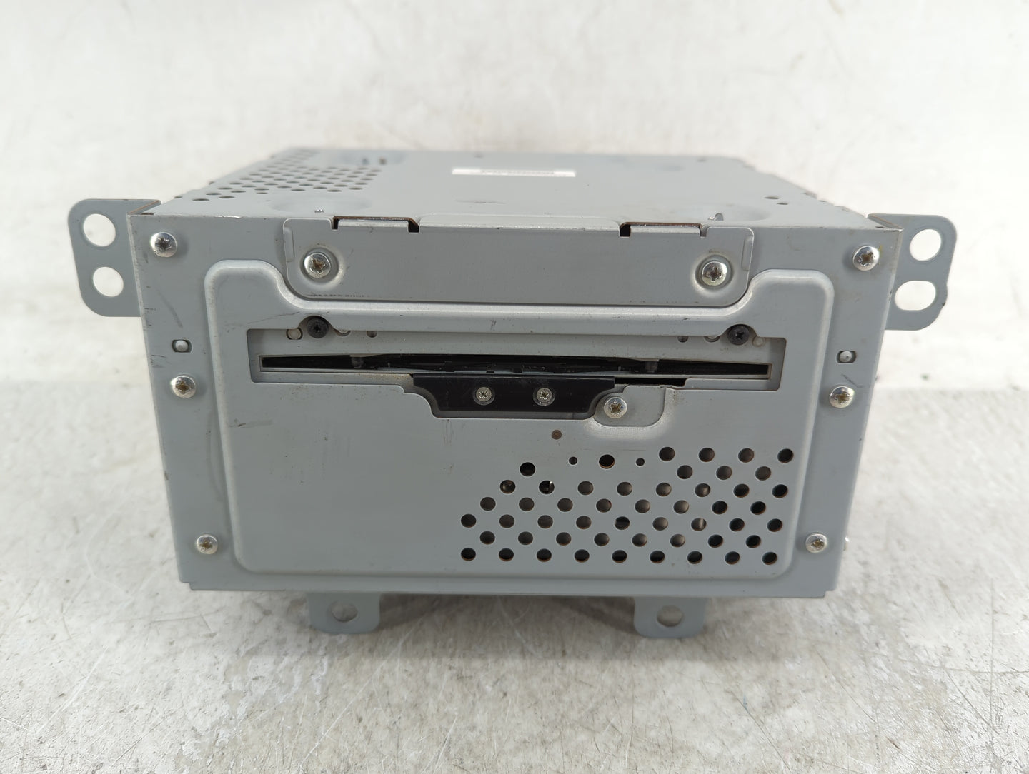 2010 Buick Lacrosse Radio AM FM Cd Player Receiver Replacement P/N:20888798 Fits OEM Used Auto Parts - Oemusedautoparts1.com